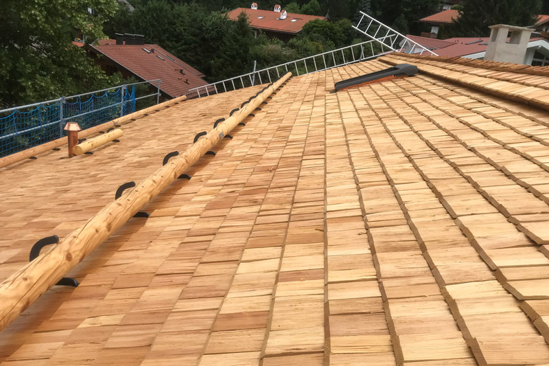 Dach aus Holz von der Zimmerei Kirchberger